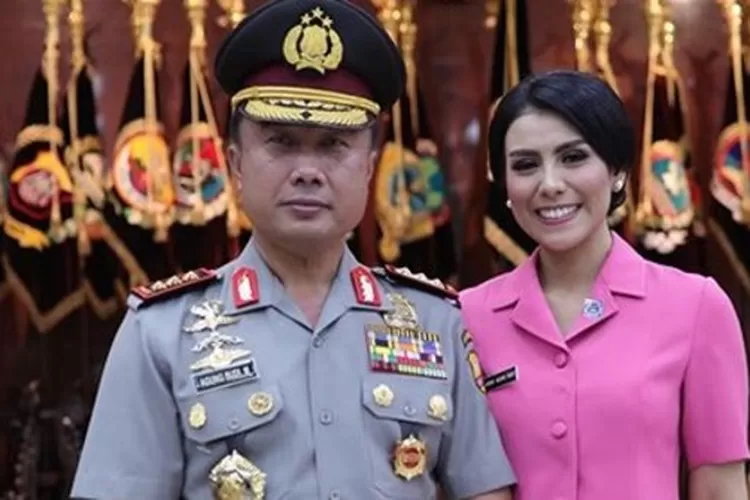 6 Potret Cantik Istri Jenderal Bintang Tiga Polri - Harian Haluan