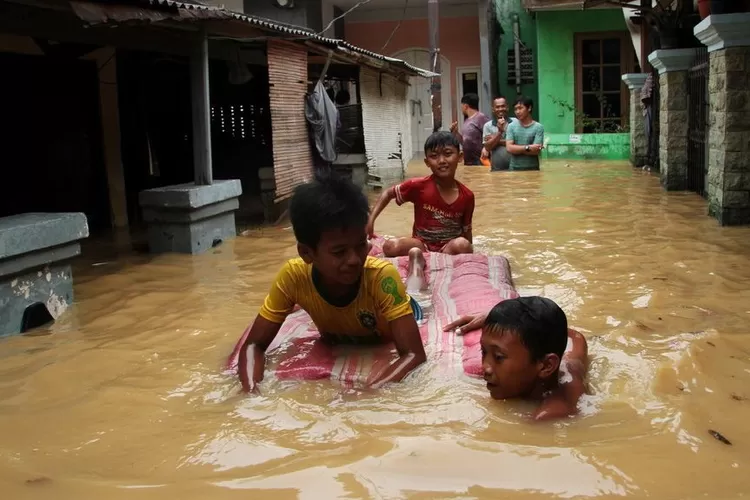 Ini Titik Banjir Jakarta Yang Masih Terpantau Sampai Senin Pagi Hops Id