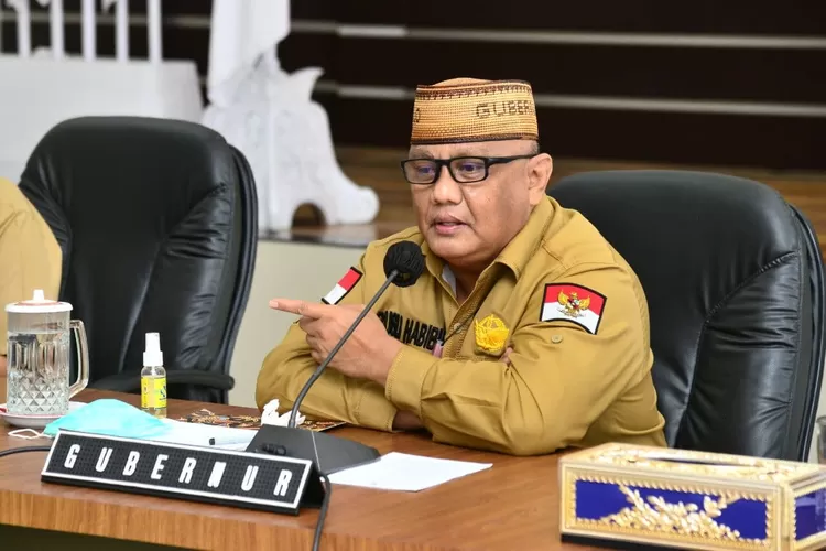 Rusli Habibie Gubernur Gorontalo Termuda, Siapa Berikutnya? - Hulondalo