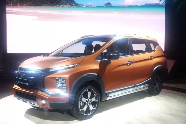 Perbedaan Mitsubishi Xpander Cross Dan Xpander - Indozone Otomotif