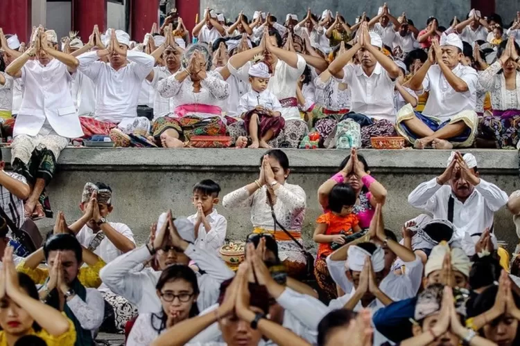 Mengenal Sejarah Dan Makna Tradisi Perayaan Hari Raya Nyepi - Indozone ...