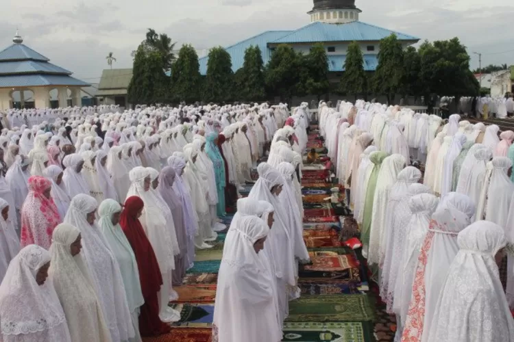 Bacaan Niat Dan Tata Cara Sholat Idul Adha Lengkap Yang Benar ...