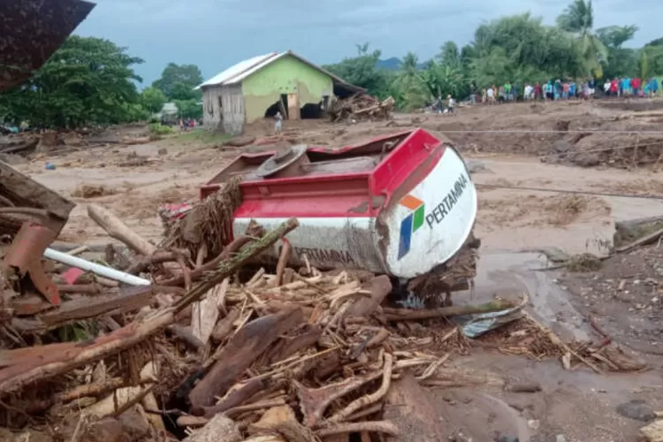 Kepala Bnpb Orang Meninggal Akibat Banjir Bandang Di Ntt Indozone