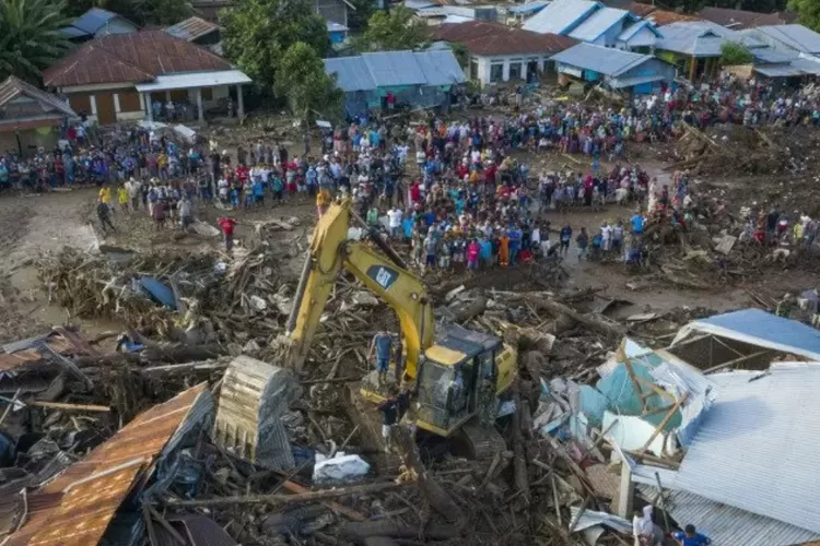 Jumlah Korban Jiwa Bencana Banjir Bandang Di NTT Bertambah, Saat Ini ...