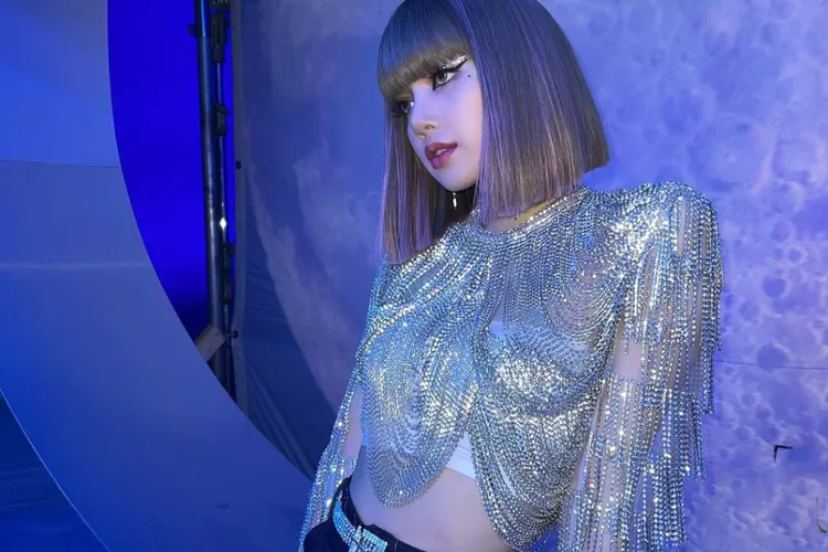 Single 'Money' Lisa BLACKPINK Cetak Rekor Baru Di Spotify - Indozone Music