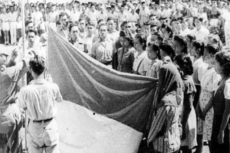 Mengulik Sejarah Upacara Bendera, Prosesi Pengibaran Bendera Yang Penuh ...