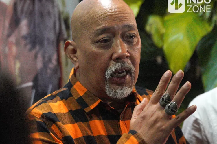 Indro Warkop Dapat Hal Baru Saat Main Film Di 'Yang Patah Tumbuh, Yang ...