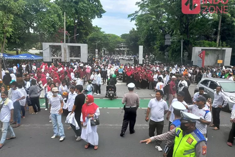 Ada Kemacetan Parah Polisi Imbau Masyarakat Hindari Ruas Jalan Gbk