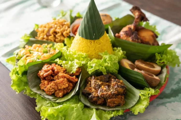 Rahasia di Balik Kelezatan Nasi Tumpeng, antara Tradisi dan Filosofi ...