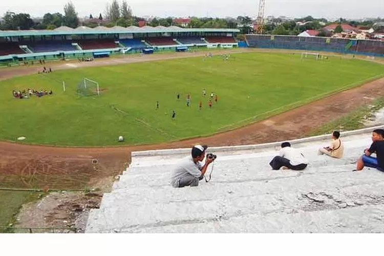 Rp 45 Miliar Untuk Menyulap Stadion Mandala Krida Jawa Pos