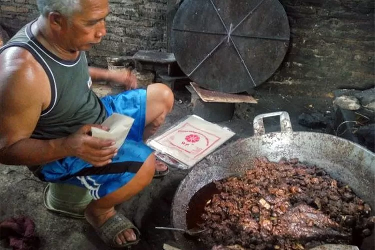 Kuliner Daging Anjing Masih Menjadi Favorit Jawa Pos