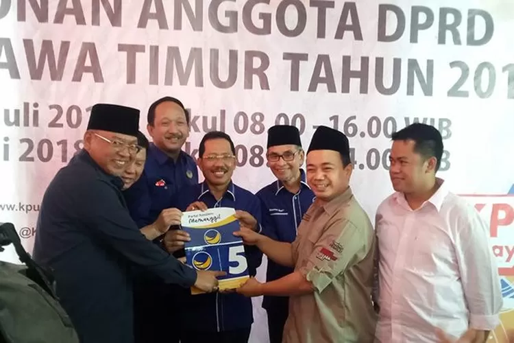 NasDem Daftarkan Bacaleg Ke KPU Jatim - Jawa Pos