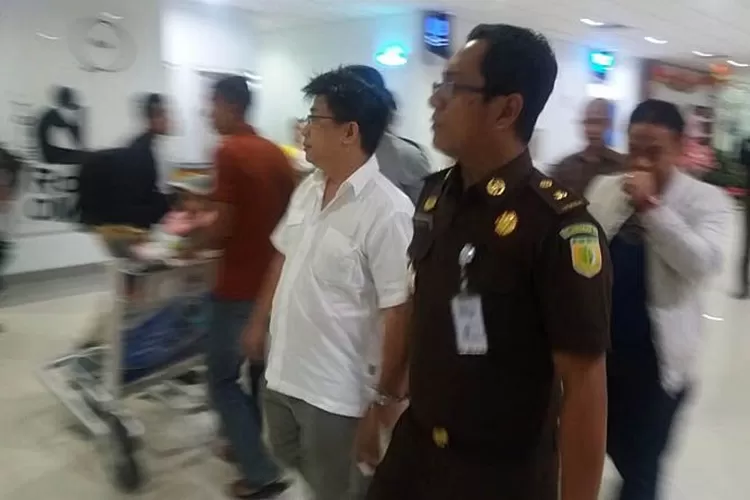 Buron Sejak Oktober Pelaku Korupsi Alkes Ditangkap Di Apartemen Mewah