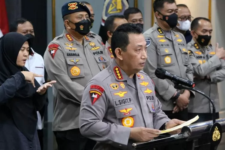 Brimob Polda Jatim Perintahkan Tembak Gas Air Mata Di Kanjuruhan - Jawa Pos