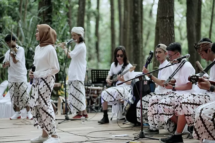 Sejarah Musik Keroncong, Antara Budaya Asli Dan Bawaan Dari Portugis ...