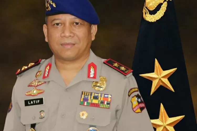 Irjen Lotharia Latif Jabat Kapolda Maluku, Irjen Refdi Andri Staf Ahli ...