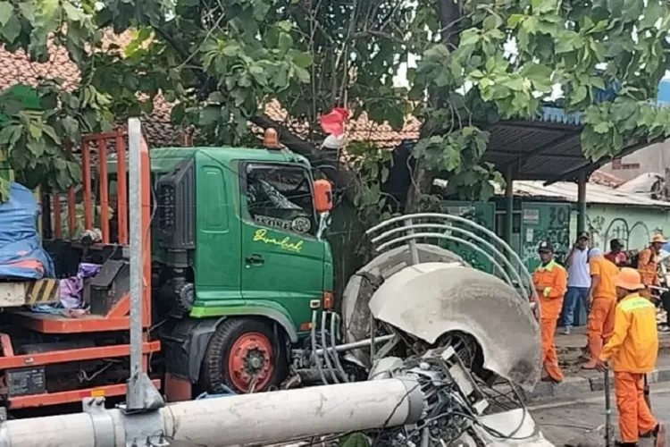 Bertambah, Berikut Nama-nama Korban Luka Dalam Kecelakaan Maut Truk ...