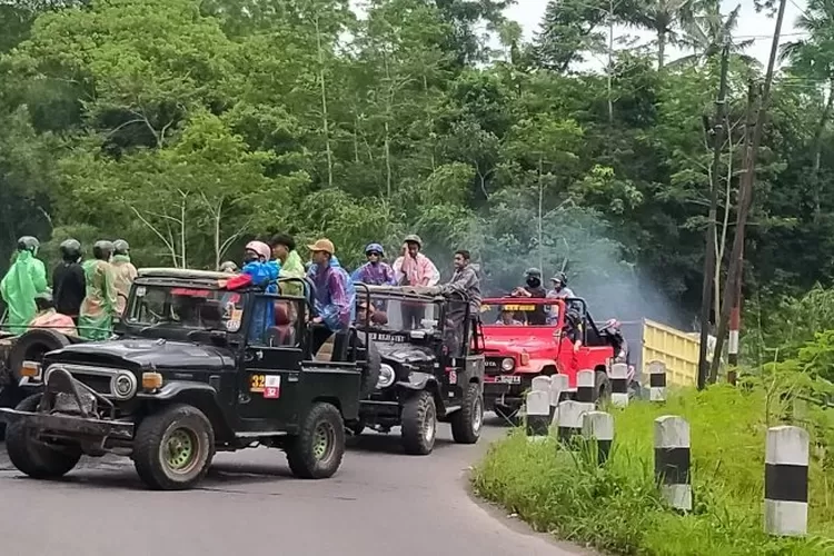 Liburan Nataru Jeep Wisata Siap Layani Wisatawan - Krjogja