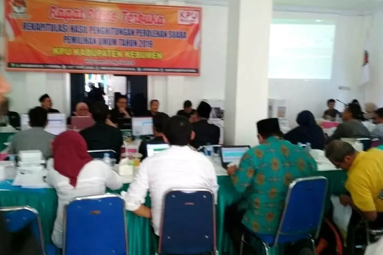 Rapat Pleno Rekapitulasi Rampung Jokowi Maruf Unggul Di Kebumen Krjogja