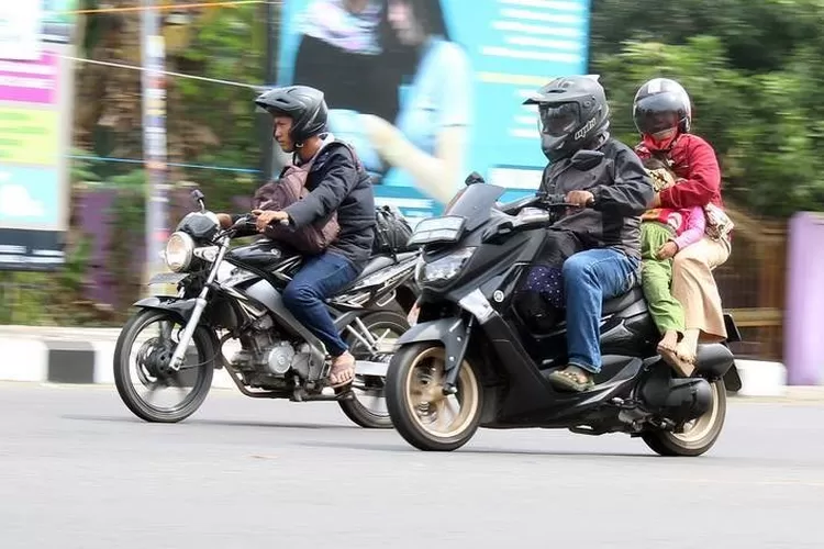 Pemudik Pilih Tol Trans Jawa, Jalur Selatan Lancar - Krjogja