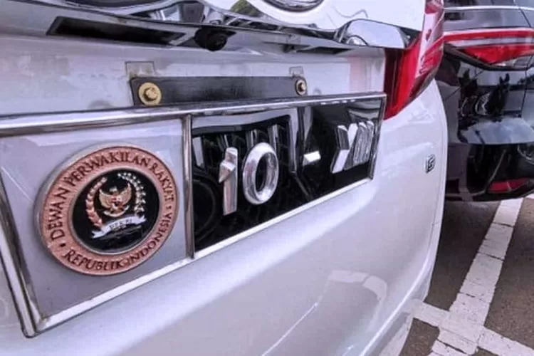 Ada Yang Baru Dengan Plat Nomor Kendaraan Anggota DPR RI - Manado Post