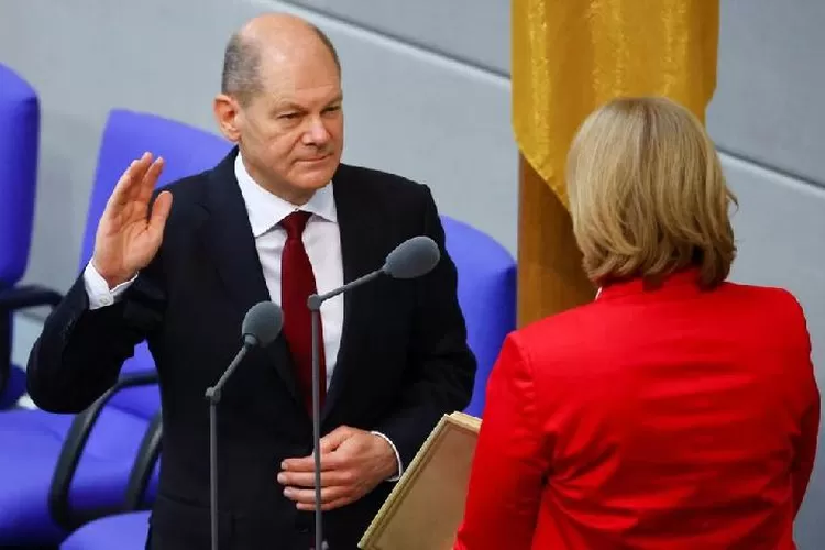 Gantikan Angela Merkel, Olaf Scholz Resmi Dilantik Jadi Kanselir Baru ...