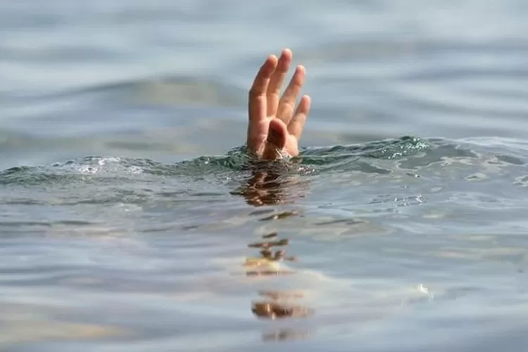 Ilustrasi tenggelam. Lima Wisatawan di Pantai Parangtritis Terset Ombak, Dua Orang Dikabarka Tewas (Foto: Thinkstock)