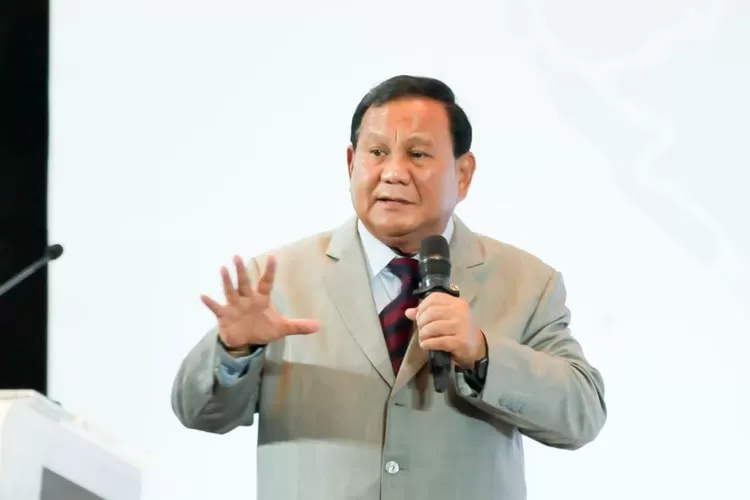 Bakal Capres Koalisi Indonesia Maju Prabowo Subianto dalam forum INDEF: Sarasehan bersama 100 Ekonom Indonesia, di Jakarta Selatan, Rabu (8/11/2023).