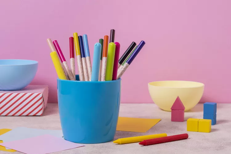 Tutorial Wadah Pop DIY Tempat Pensil (freepik)