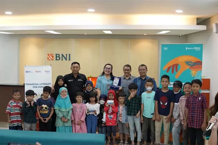 Lewat CSR, BNI Sekuritas Berkomitmen Dukung Pendidikan Serta Literasi ...