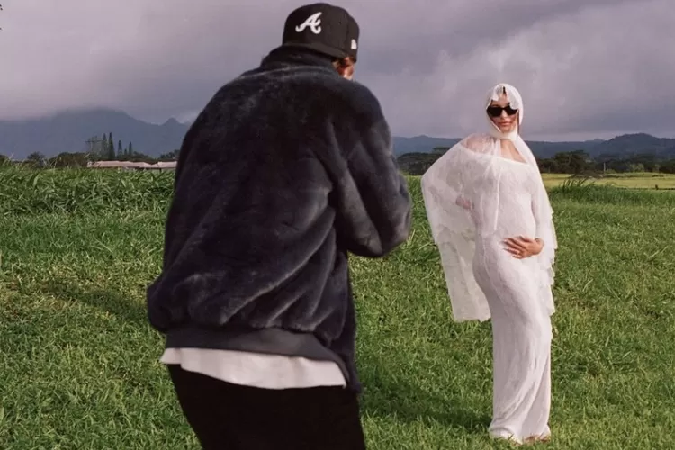 Justin bieber dan hailey bieber (Sumber: Instagram justinbieber)