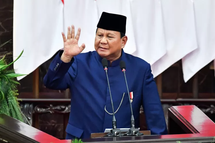 15 hari Prabowo-Gibran berkuasa: tangkap puluhan koruptor, copot pejabat, bersih-bersih birokrasi, dan rencana reformasi progresif. (Dok. Setkab Republik Indonesia / HukamaNews.com)