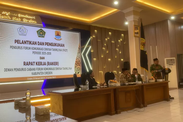 Pelantikan dan Pengukuhan FKDT Kabupaten Cirebon (catatanfakta.com)