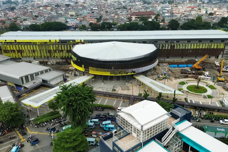 Landscape di Stasiun Tanah Abang yang lebih modern dan futuristik.