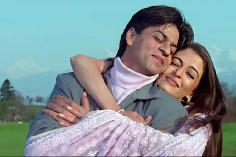 Shah Rukh Khan dan Kajol dalam Film Mohabbatein