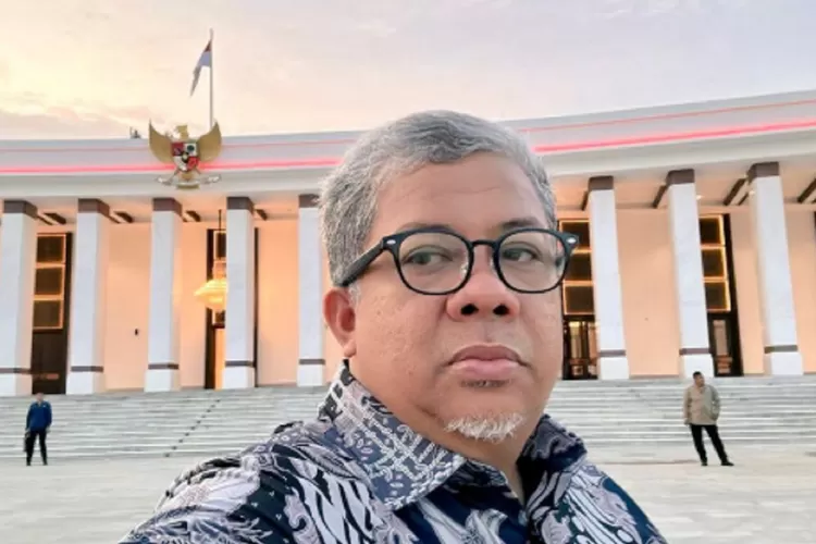 Publik Ngamuk! Fahri Hamzah Sebut Jakarta Tak Butuh Pilkada, Netizen: Nglantur, Cetek Banget (Instagram/@fahrihamzah)