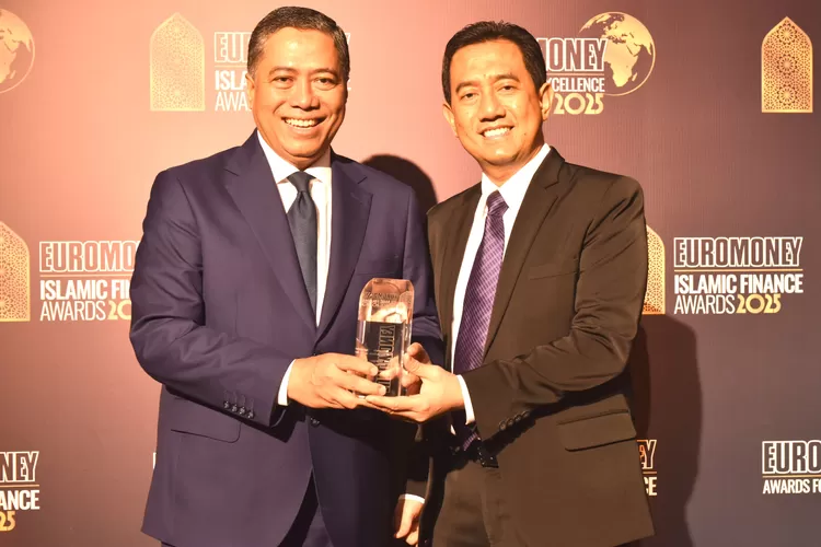 BTN kembali sukses meraih penghargaan Best Islamic Bank-Indonesia 2025 dari Euromoney.