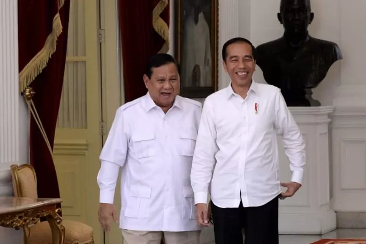 Mensetneg Prasetyo Hadi mengungkapkan isi pertemuan tertutup Presiden Prabowo Subianto dan Presiden ke-7 Joko Widodo. (dok. presiden.go.id )