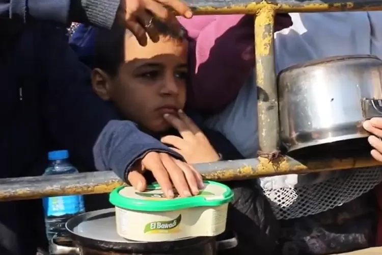 Ancaman Krisis Kelaparan dan Serangan Penyakit Menular Semakin Merebak, Penduduk Gaza Sampai Lakukan Hal Ini - Suara Merdeka