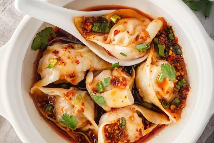 Spicy Wonton Chili Oil Diburu Gen Z, Bisa Jadi Ide Bisnis Kuliner, Intip  Resep dan Cara Membuatnya - Suara Merdeka