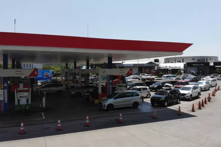 Jadwal contraflow dan one way di Tol Trans-Jawa hari ini, 8 April 2024. Cek info terbaru untuk mudik Lebaran 2024 dan hindari kemacetan