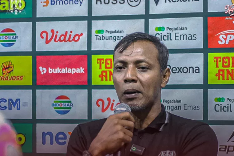 Legenda timnas Indonesia sekaligus pelatih Deltras Sidoarjo, Bejo Sugiantoro meninggal saat sedang bermain sepak bola pada Selasa, 25 Februari 2025. ((Instagram@deltras.official))