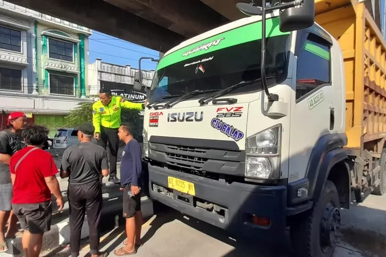 Ilustrasi truk kontainer Tanjung Priok. Foto/Instagram ( Foto/Instagram)