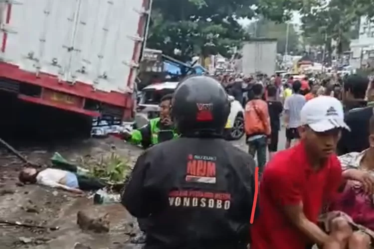 Dua Orang Meninggal Dan Lima Orang Luka-luka Akibat Truk Rem Blong Di ...