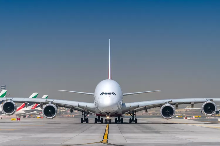 Pesawat terbesar di dunia Airbus A380, peswat ini akan sangat mudah mendarat di Bandara IKN nantinya karena infrastrukturnya sangat menunjang (Dok: Emirates)