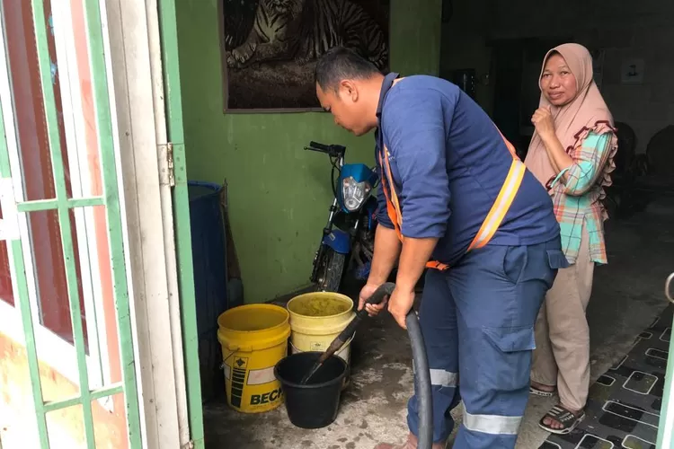 Warga Batu Gadang Kekeringan, Semen Padang Kembali Salurkan Bantuan Air Bersih (ist)
