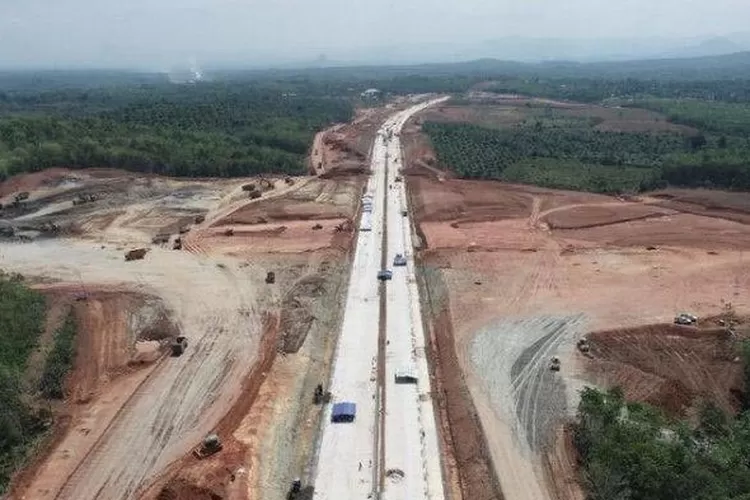Jalan Tol Betung-Jambi dimana pada ruas tersebut terdapat ruas Jalan tol Bayung Lencir-Tempino yang kini telah mencapai progres konstruksi 52,8 persen. (Dok: Tender Indonesia)