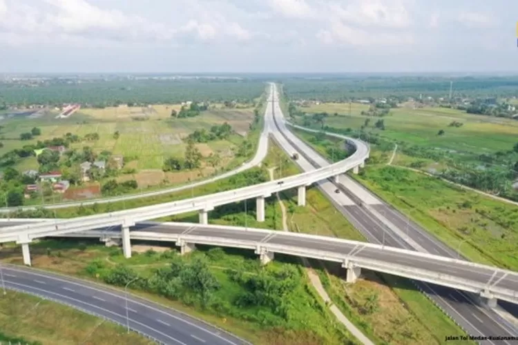 Ilustrasi Jalan Tol Trans Sumatera yang pembangunannya akan tuntas di tahun 2024 mendatang (Dok: Kementerian PUPR)
