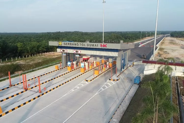 Jalan Tol Pekanbaru-Dumai di Provinsi Riau. Jalan ini termasuk dalam rangkaian mega proyek Jalan Tol Trans Sumatera (JTTS) (Dok: Hutama Karya)