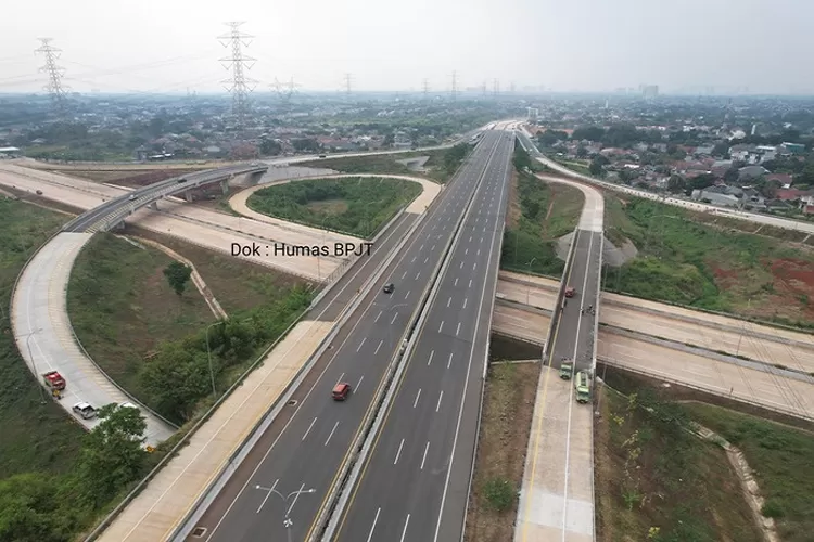 Inilah Jalan Tol di Sumatera yang Disebut Terpanjang Kedua di Indonesia: Habiskan Biaya Rp16,8 Triliun Biaya Rp16,8 Triliun (Freepik)